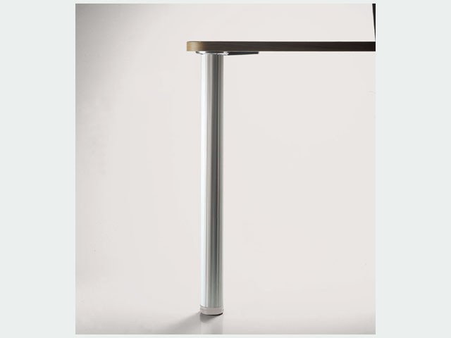 ASZTALLÁB 61569AO04 RN ALUMINA 690mm ALUMINIUM, ÁTM: 60mm FÉM