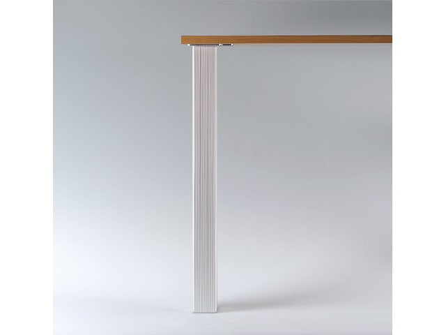 ASZTALLÁB 64670A004RG QUADRA SZÖGLETES ALUMINIUM, 700mm×60mm FÉM