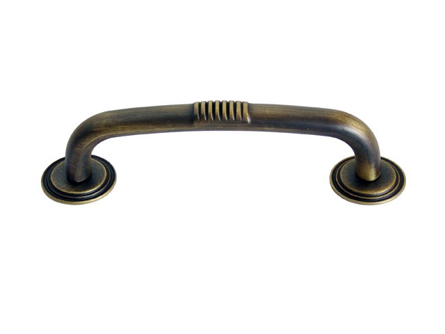 BÚTORFOGANTYÚ E042-096 96 ANTIKOLT BRONZ FÉM FÉM