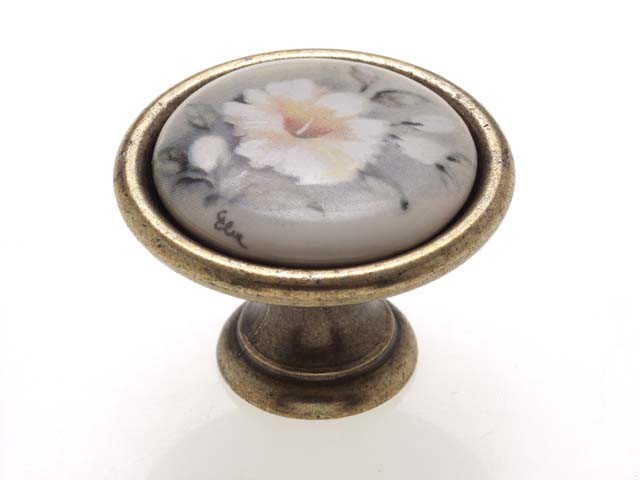 Bútorfogantyú, gomb antikolt bronz SZÜRKE VIRÁG ÁTM:34, porcelán PORCELÁN