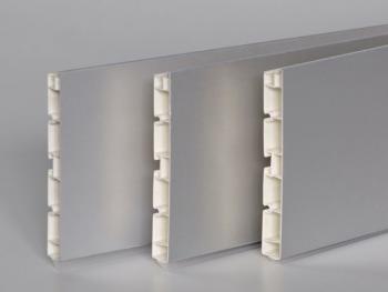 LÁBAZAT ELÖLAP H: 150 mm L: 4 fm ALU INOX MÜANYAG 1.Kép