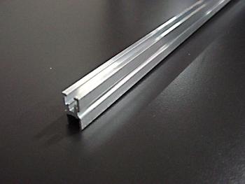 ÜVEGBEFOGÓ PROFIL 973 2 fm ALUMINIUM FÉM 1.Kép