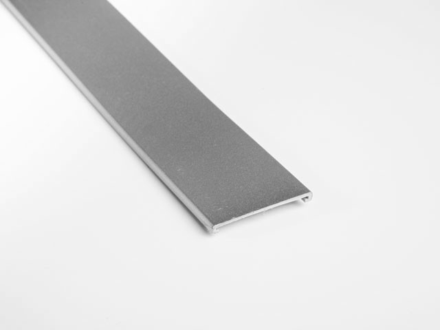 357T TAKARÓPROFIL 38x4mm 2,6m EZÜST MÜANYAG