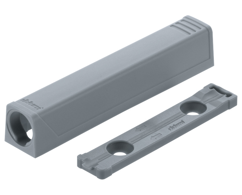 BLUM TIP-ON adapterlemez ajtókhozegyenes (20/32 mm) R7036 platinaszürke