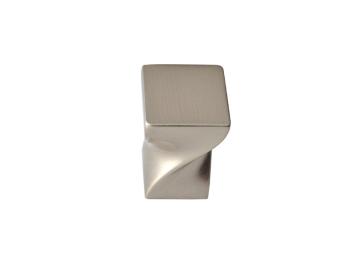https://geobutor.hu/media_ws/10146/2006/idx/butorfogantyu-gomb-20x20x30-mm-nikkel-1.jpg