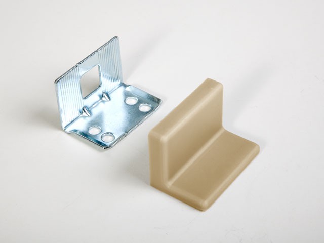 145.0099.04 FÜGGESZTŐ 56x34x37mm BEIGE  FÉM-MŰANYAG