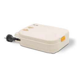 ROLEE M Gyöngyfehér (4 m kábel) 2 db USB, 2 db földeletlen aljzat 2.Kép