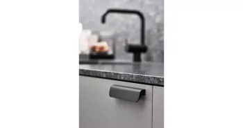 Furnipart Fogantyú  FALL  128mm, alu csiszolt fekete 2.Kép