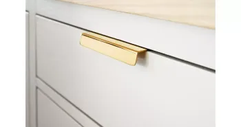 Furnipart Fogantyú  PATINA   96mm sáragréz, polírozott sárgaréz 2.Kép