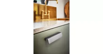 Furnipart Fogantyú  FRINGE  160mm, alu csiszolt antracit 3.Kép