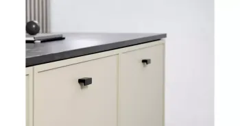 Furnipart Fogantyú  ELAN   32mm, alu csiszolt matt fekete 2.Kép